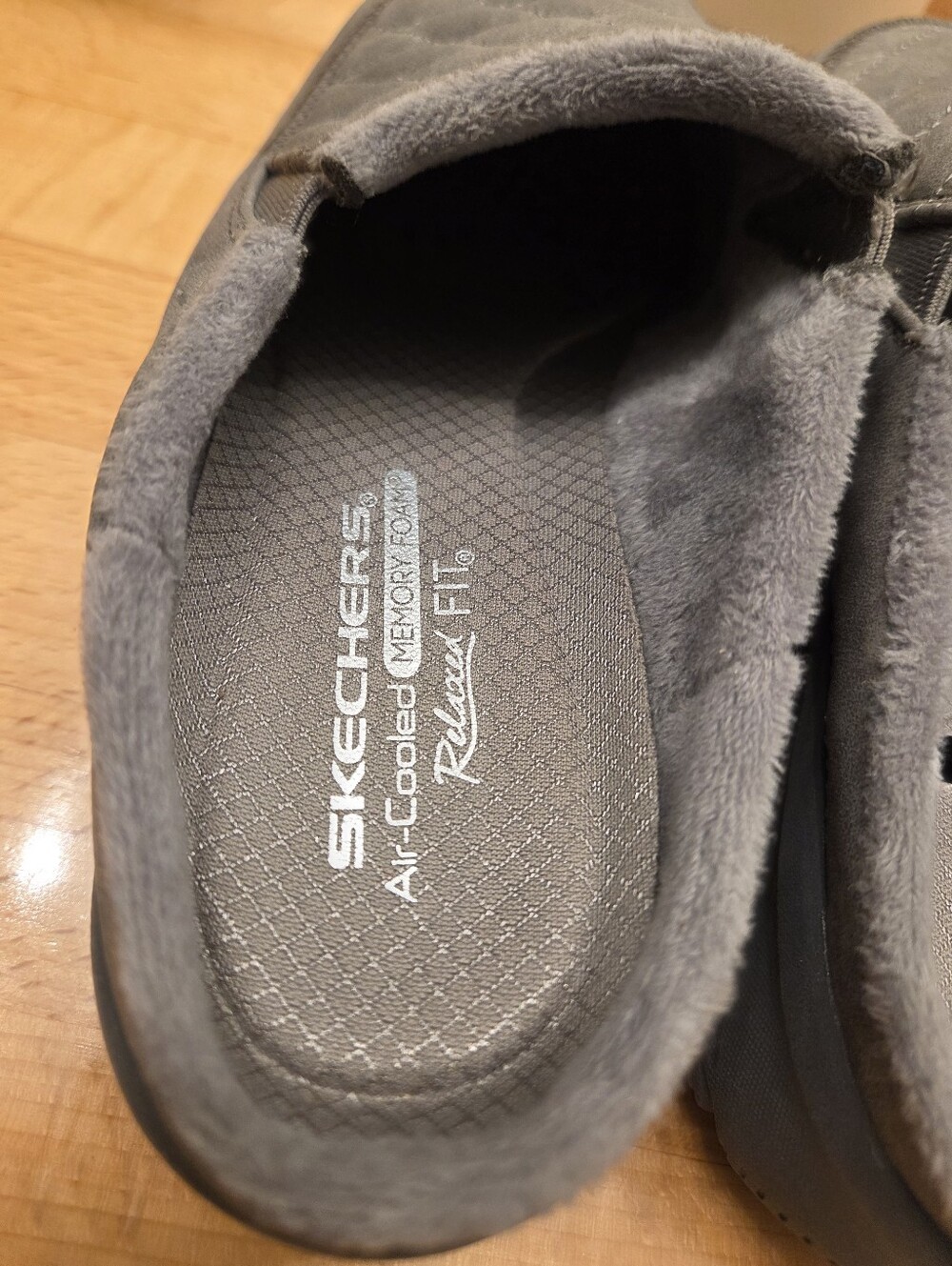 Skechers Women's Easy Going-Road Trip Mules Quilted Gray Size 6.5 - Picture 6 of 9